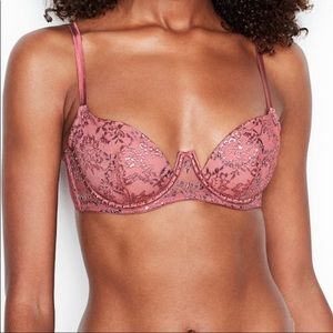 - Nwt Victoria’s Secret very sexy lace balconet bra